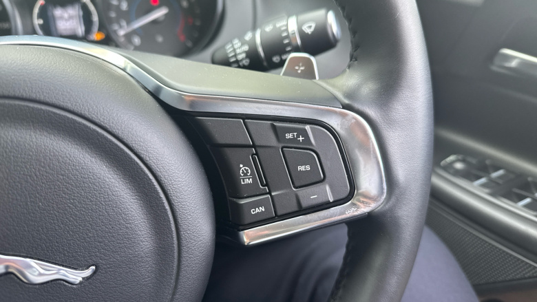 Jaguar XE 2.0 Ingenium Prestige 4dr Auto Petrol Saloon